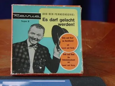 Revue - Es darf gelacht werden