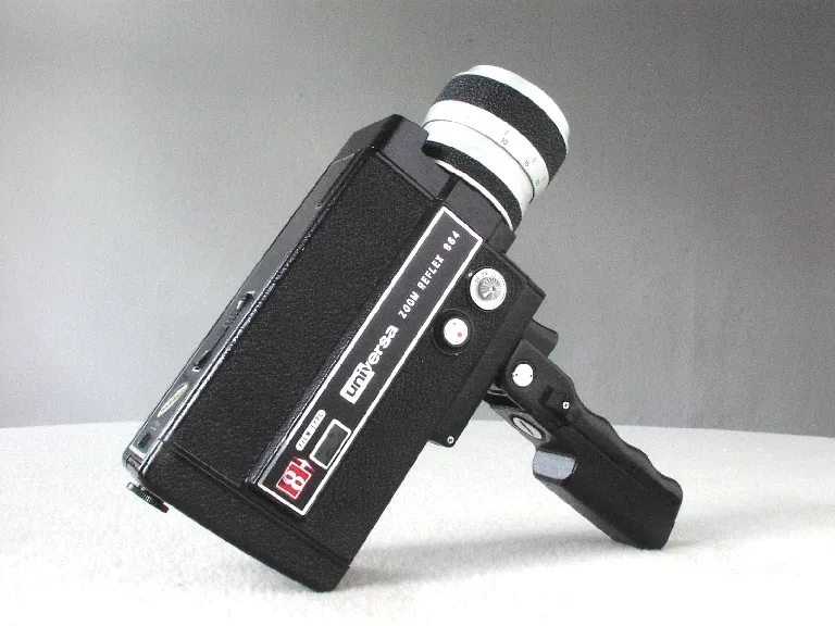 Universa Zoom Reflex 864