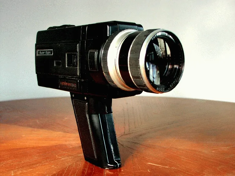 Universa Zoom Reflex S 864