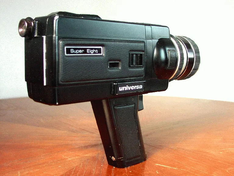 Universa Zoom Reflex S 864