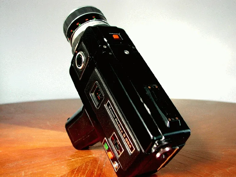 Universa Zoom Reflex S 864