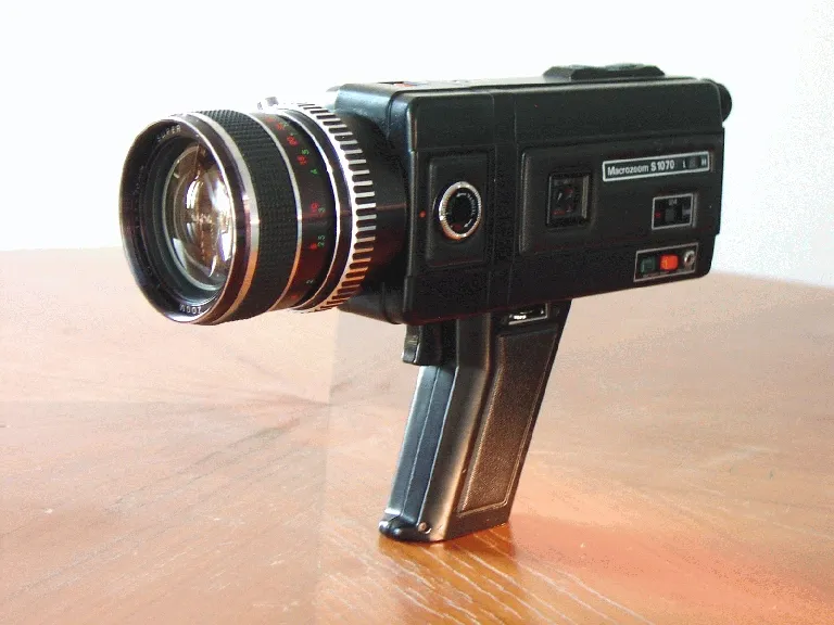 Universa Macrozoom S 1070