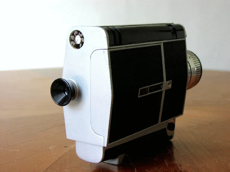 Argus Showmaster 820