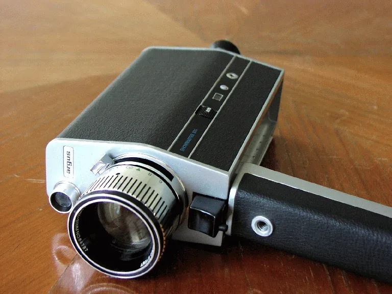 Argus Showmaster 820
