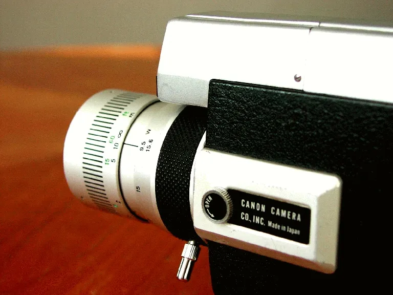 Canon Zoom 518