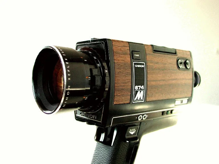 Chinon M 674