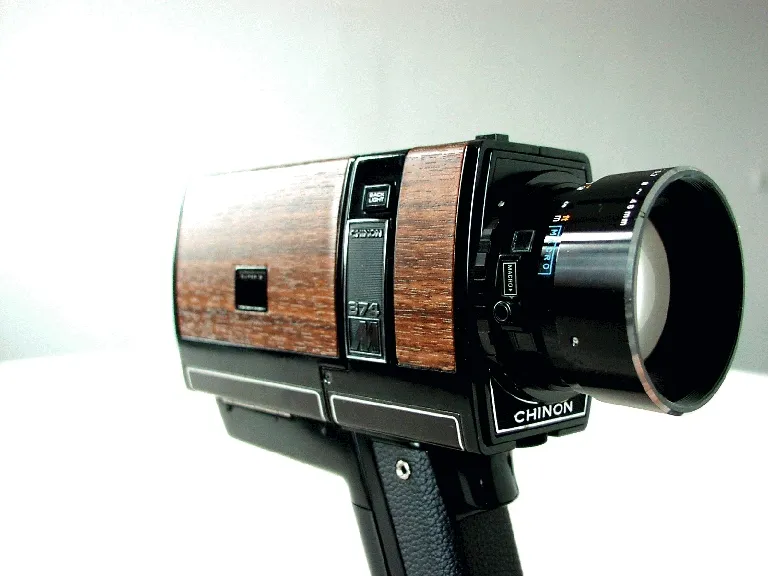 Chinon M 674