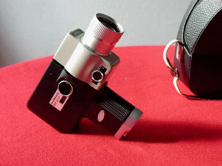Hanimex MP 400