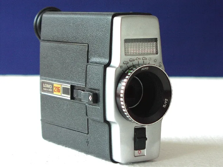 Lomo 216