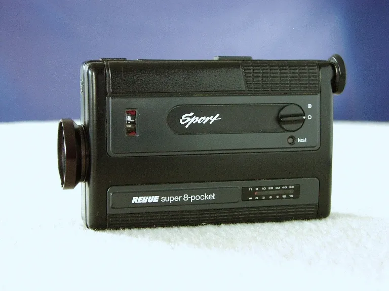 Revue Sport Super 8-Pocket
