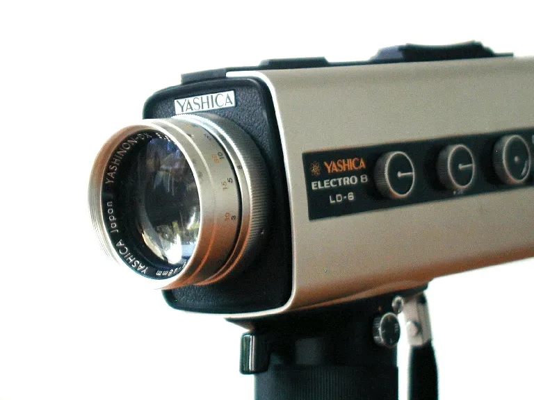 Yashica Electro 8 LD 6