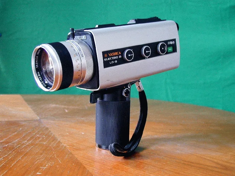 Yashica Electro 8 LD 8