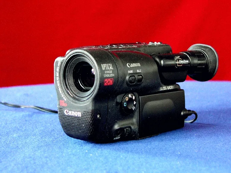 Canon UC 8 HI