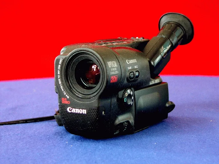 Canon UC 8 HI
