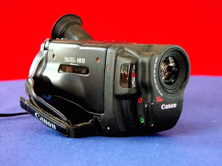Canon UC 8 HI