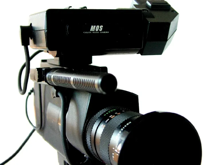 Hitachi VK  C 2000 E
