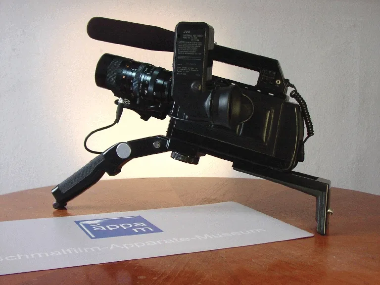 JVC S 100 E