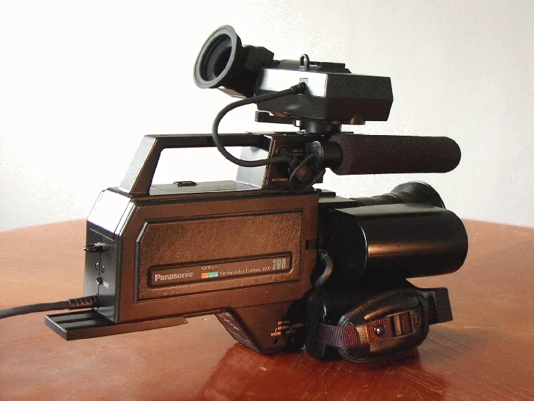 Panasonic WVP 200 E