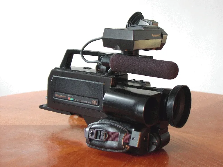 Panasonic WVP 200 E