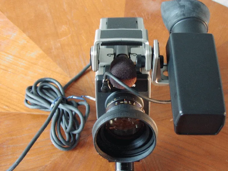 Panasonic WV 3200 E
