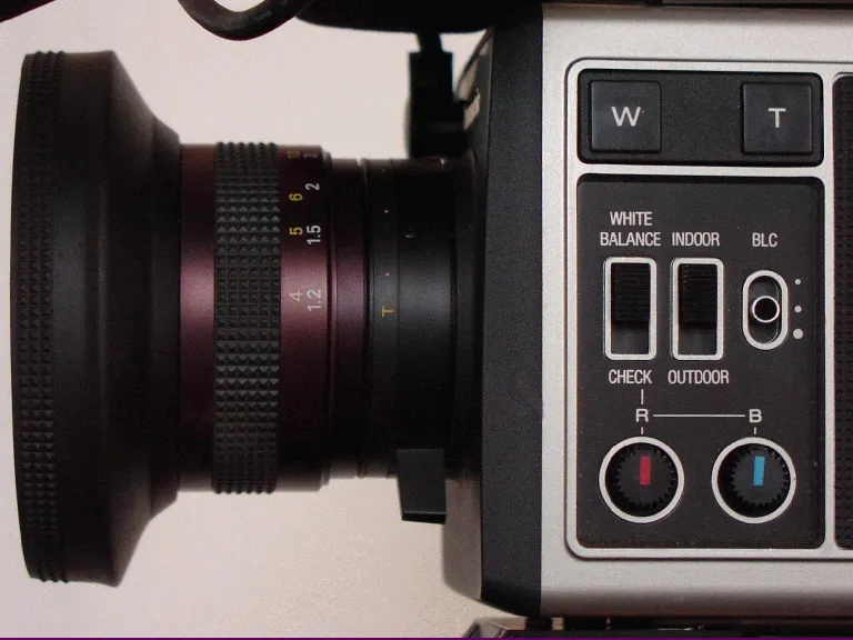 Panasonic WV 3200 E