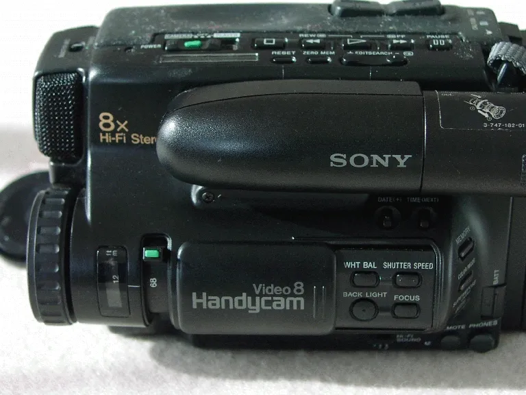 Sony CCD TR 75 E