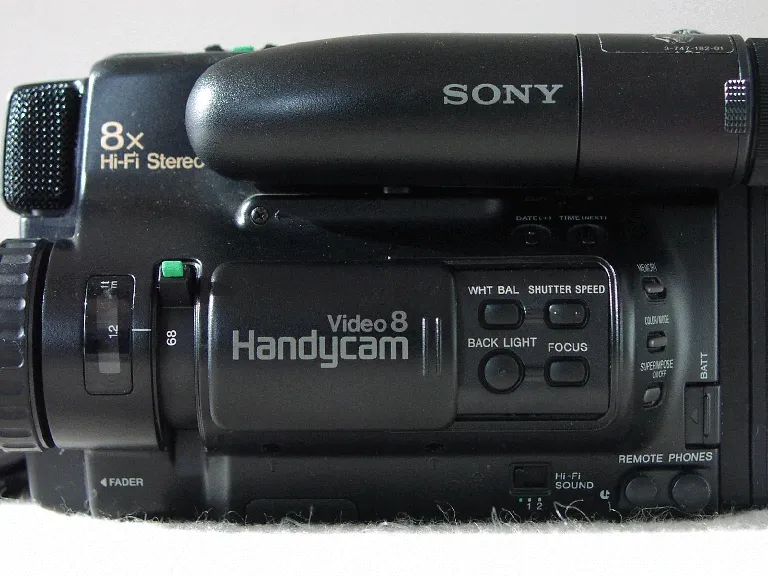 Sony CCD TR 75 E