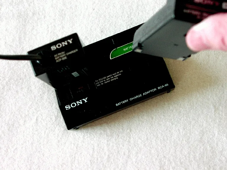 Sony Adapter BCA 85